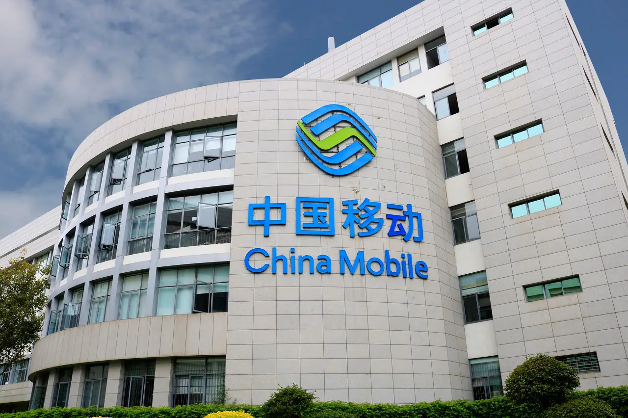 China Mobile разрабатывает приливную интеллектуальную антенну 5G: динамика сигнала следует за толпой