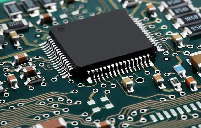 Поставка Onsemi силовой драйвер реле, ADI биполярный драйвер двигателя, Cirrus кодеки интерфейса