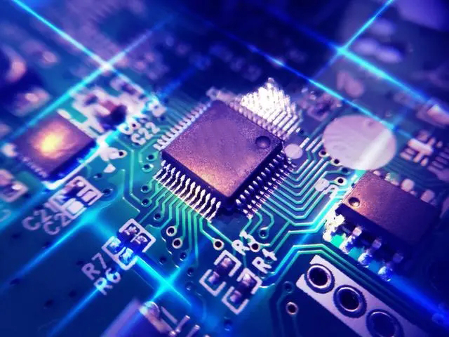 Сбыт Quectel:Мультипротокольный модуль, модуль Wi-Fi, модуль 5G, модуль Smart IoT, модуль GNSS