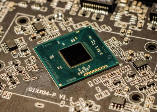 Поставка [Broadcom] Расширители SAS, фронтальные модули Wi-Fi 7,Ethernet PHYs,автомобильные оптопары