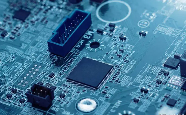 Приобретения Broadcom:Адаптер шины хоста,Плата RAID-контроллера,Расширитель SAS,Жесткий диск