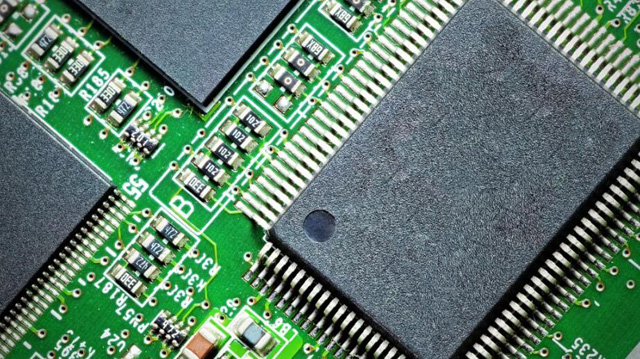 Утилизация [Microchip] Микроволновые MMIC-усилители, силовые MOSFET, GaAs диоды, дискретные фильтры