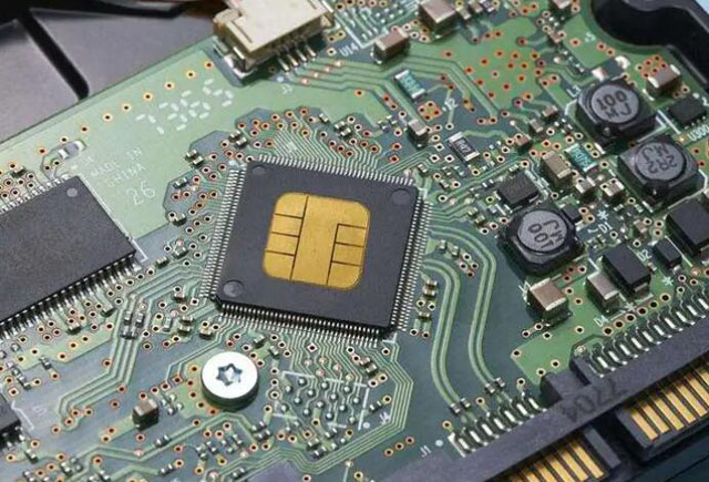 Покупки [Broadcom] Беспроводные ИС: GNSS/GPS SoCs, РЧ фронтальные модули, сенсорные контроллеры ASIC