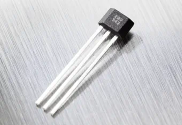 Поставка (Melexis) MLX90290LUA-AAA-553 линейного чипа датчика Холла