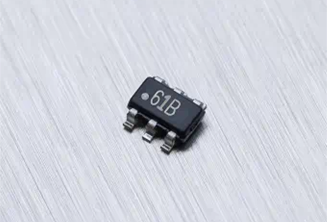 Поставка MLX92361LSE-ABC-002 (Melexis) плавучего коммутационного чипа SOI на основе эффекта Холла