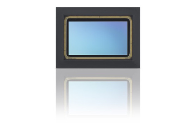 SONY представляет новый автомобильный CMOS-датчик изображения ISX038