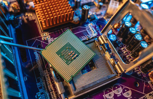 Поставка (Microchip) Bluetooth Audio, SiC устройства, датчики температуры, драйверы двигателей