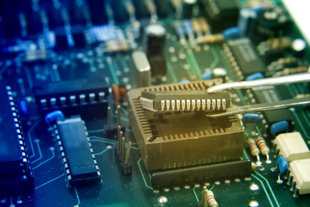 Shenzhen Mingjiada Electronics Co, Ltd: поставщик электронных компонентов