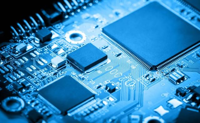 Mingjiada Electronics долгосрочно закупает микросхемы для часов известных брендов, включая ADI и TI